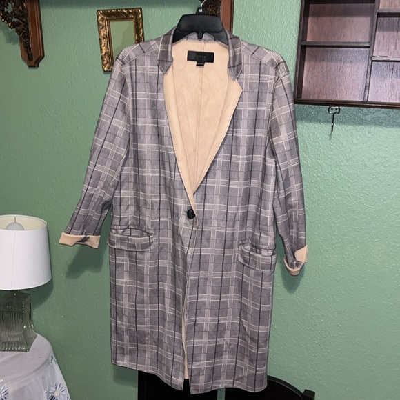 Super soft faux suede jacket blazer • Blank NYC - Picture 3 of 8